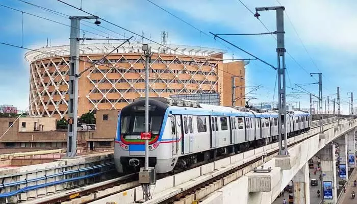 Hyderabad Metro : హైదరాబాద్ మెట్రో ప్రయాణికులకు గుడ్ న్యూస్ Hyderabad Metro : హైదరాబాద్ మెట్రో ప్రయాణికులకు గుడ్ న్యూస్