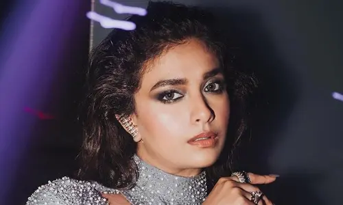 Keerthy Suresh: పెళ్లైన నెలరోజులకే షాకింగ్ లుక్‌లో దర్శనమిచ్చిన కీర్తి సురేష్.. నెటిజన్ల రియాక్షన్ ఇదే! (పోస్ట్)