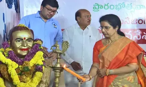 నారా భువనేశ్వరి చేతుల మీదుగా రాజమండ్రిలో బ్లడ్ బ్యాంకు ప్రారంభం