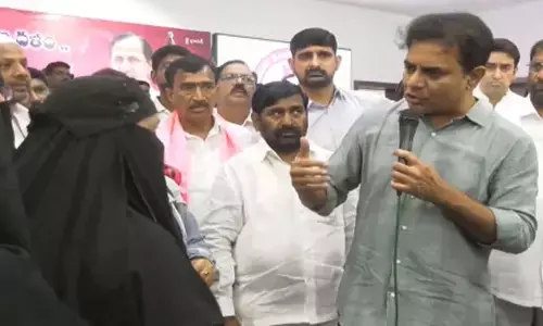 మూసీ, హైడ్రా బాధితులకు న్యాయ సహాయం : కేటీఆర్