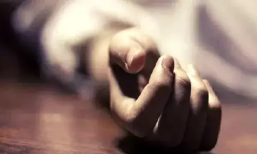 Murder: కన్న కూతురికి వైరుతో ఉరివేసి చంపిన తండ్రి