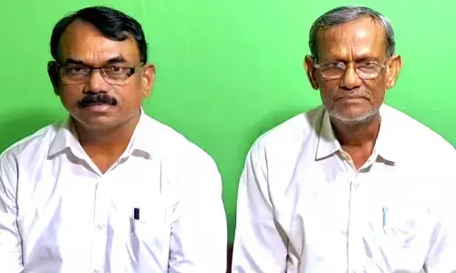 కేంద్ర, రాష్ట్ర ప్రభుత్వాలు మీడియా రంగాన్ని గుర్తించాలి