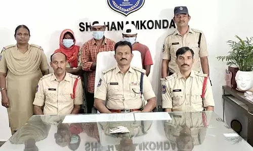 దారుణంగా గాయపరిచి దోపిడీకి పాల్పడుతున్న దొంగల అరెస్ట్