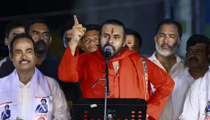జనసేన అధినేత పవన్ కళ్యాణ్ కీలక నిర్ణయం జనసేన అధినేత పవన్ కళ్యాణ్ కీలక నిర్ణయం