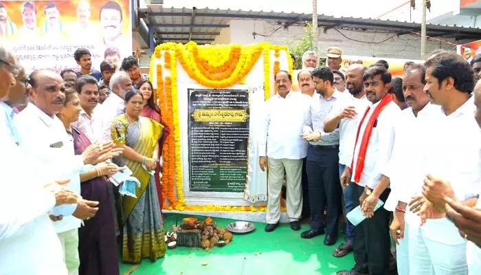 నగరం పరిశుభ్రంగా ఉంటేనే మనం ఆరోగ్యంగా ఉంటాం నగరం పరిశుభ్రంగా ఉంటేనే మనం ఆరోగ్యంగా ఉంటాం