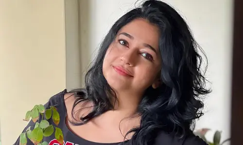 నీ ఏజ్ ఎంత అంటూ క్వశ్చన్.. హీరోయిన్ ఆన్సర్‌కు నెటిజన్ల షాకింగ్ రియాక్షన్..(పోస్ట్)