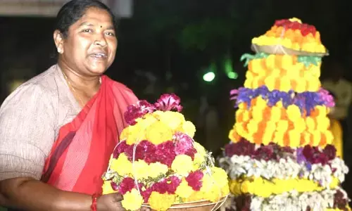 రవీంద్రభారతిలో వైభవంగా బతుకమ్మ వేడుకలు