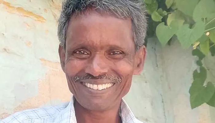 ఆర్థిక ఇబ్బందులతో వ్యక్తి ఆత్మహత్య ఆర్థిక ఇబ్బందులతో వ్యక్తి ఆత్మహత్య