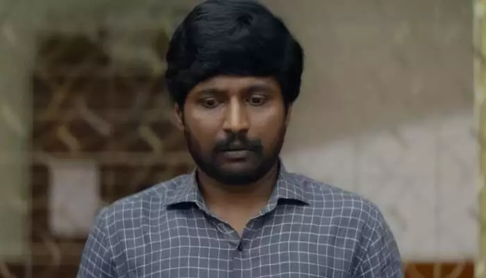 కండోమ్ కంపెనీపై కేసు పెట్టిన టాలీవుడ్ హీరో సుహాస్.. (వీడియో) కండోమ్ కంపెనీపై కేసు పెట్టిన టాలీవుడ్ హీరో సుహాస్.. (వీడియో)