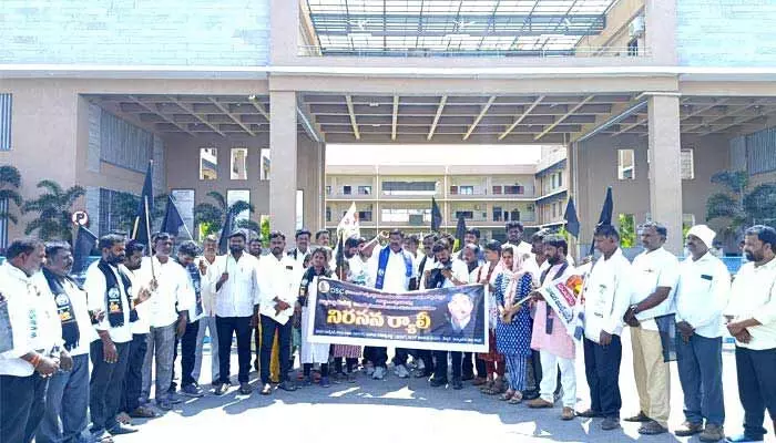 ఎస్సీ వర్గీకరణను తక్షణమే అమలు చేయాలి ఎస్సీ వర్గీకరణను తక్షణమే అమలు చేయాలి