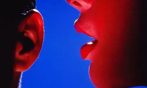 Mental Health: చెవిలో రకరకాల గుసగుసలు.. ఈ వ్యాధే కారణమా?