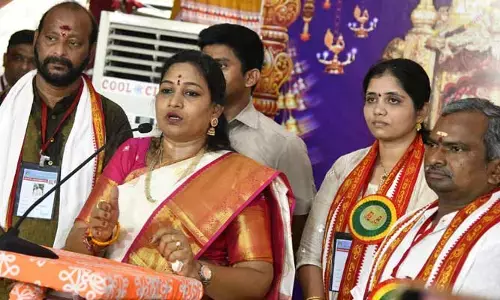 ‘వీఐపీల కోసం క్యూలైన్లు ఆపడం లేదు’.. హోంమంత్రి అనిత కీలక వ్యాఖ్యలు