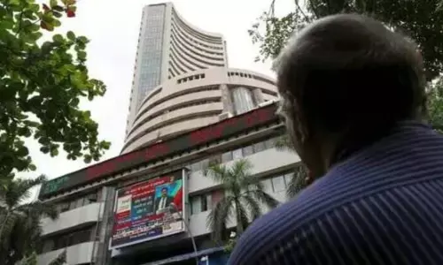 Stock Market: అమ్మకాల ఒత్తిడితో మళ్లీ నష్టాల్లో స్టాక్ మార్కెట్లు