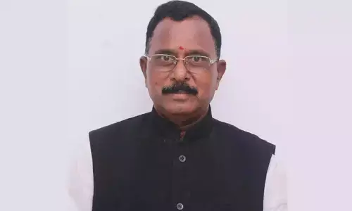 Mallu Ravi : ఫేక్ లెటర్లు తయారు చేయించడంలో కేటీఆర్ దిట్ట : మల్లు రవి