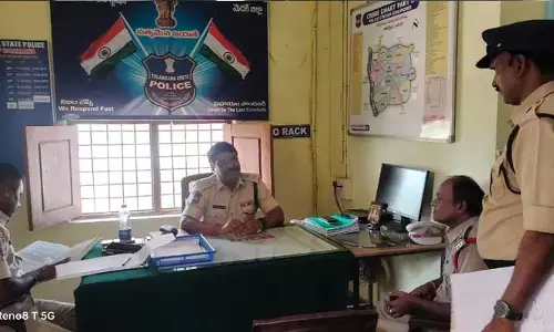 ఎస్ఐ వేధింపులు భరించలేక మహిళా ఏఎస్సై ఆత్మహత్యాయత్నం