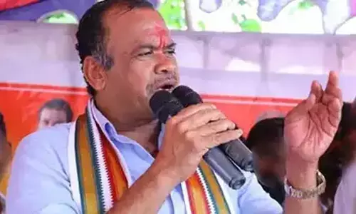 Komatireddy Venkat Reddy: అభ్యర్థి చేతన్ మంచోడు.. ఓటేసి గెలిపించండి