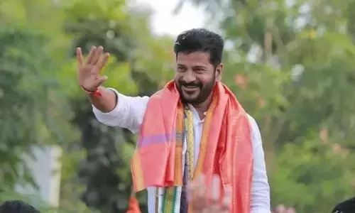 కేరళకు బయలుదేరిన సీఎం రేవంత్ రెడ్డి
