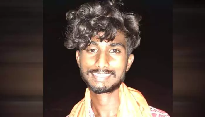 నా కొడుకు చావుకు ఆ ముగ్గురే కారణం నా కొడుకు చావుకు ఆ ముగ్గురే కారణం
