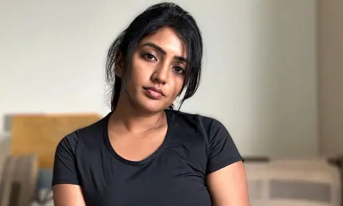 Eesha Rebba : ఈషా రెబ్బా కిర్రాక్‌ ఫోజులతో కిర్రెక్కిస్తున్న ఈషా