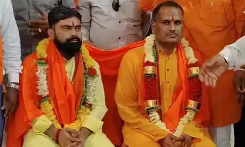 గౌరీ లంకేశ్ హత్య కేసు నిందితులకు గ్రాండ్ వెల్కమ్