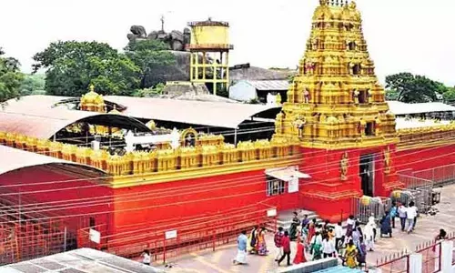 కొండగట్టు క్షేత్రంలో ఒక్క‌సారిగా భ‌క్తుల ర‌ద్దీ..కార‌ణం ఇదే