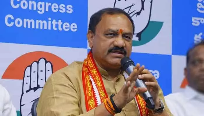 42% రిజర్వేషన్లపై కాంగ్రెస్ పార్టీకి కమిట్మెంట్ ఉంది: టీపీసీసీ చీఫ్ మహేష్ కుమార్ గౌడ్ 42% రిజర్వేషన్లపై కాంగ్రెస్ పార్టీకి కమిట్మెంట్ ఉంది: టీపీసీసీ చీఫ్ మహేష్ కుమార్ గౌడ్