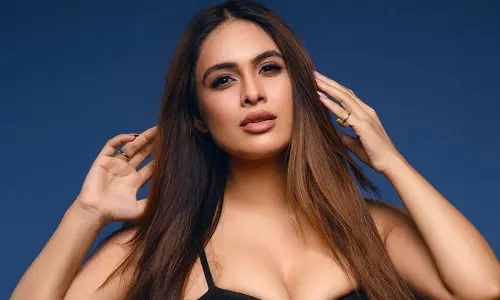 Nehaa Malik :  కిర్రాక్‌ ఫోజులతో  హీటేక్కిస్తున్న బొద్దుగుమ్మ