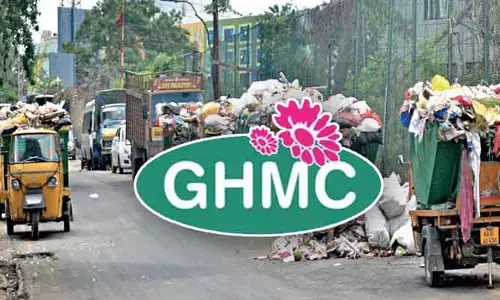 GHMC : రోడ్లపై చెత్త వేస్తే రూ.2000 ఫైన్ : జీహెచ్ఎంసీ