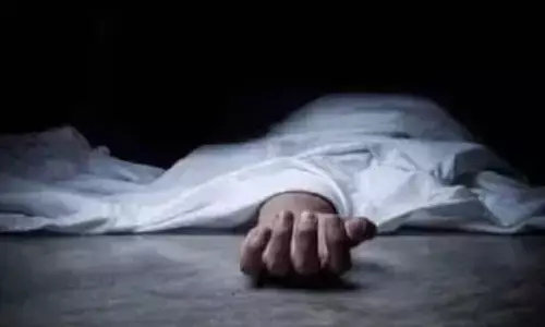 పోలీసుల వేధింపులు.. మహిళ ‘సెల్ఫీ’ సూసైడ్