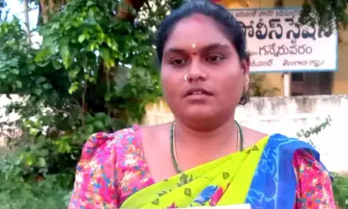 బెడిసి కొట్టిన హాస్టల్ సీటు ఫైరవి