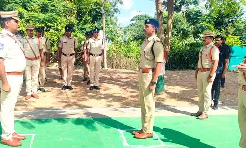 పోలీస్ శాఖపై విశ్వసనీయత పెంచాలి