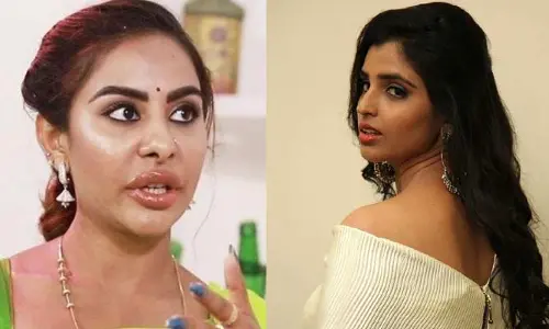 Sri Reddy: యాంకర్ శ్యామలపై సంచలన పోస్ట్ పెట్టిన శ్రీరెడ్డి.. వంగర మూతి అందగత్తె అంటూ