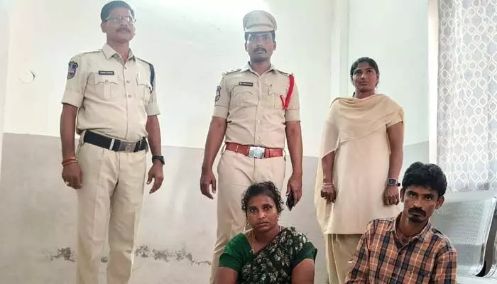 వివాహేతర సంబంధానికి అడ్డుగా ఉందని హతమార్చారు.... వివాహేతర సంబంధానికి అడ్డుగా ఉందని హతమార్చారు....