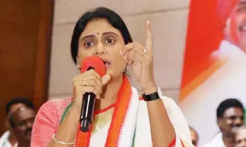 YS Sharmila: జగన్ ఆ పార్టీకి దత్త పుత్రుడిలా మారారు.. వైఎస్ షర్మిల సెన్సేషనల్ కామెంట్స్