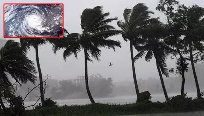 AP Weather News : ఏపీకి తుఫాను హెచ్చరికలు! AP Weather News : ఏపీకి తుఫాను హెచ్చరికలు!