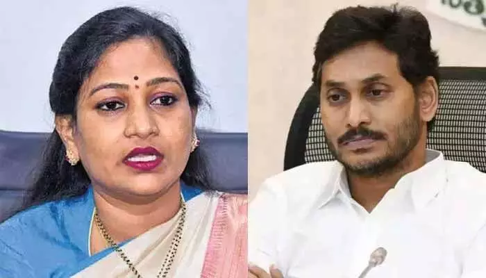 ‘వైఎస్ జగన్కు స్పెషల్ కోర్టు అంటే తెలుసా?’.. హోంమంత్రి అనిత సంచలన వ్యాఖ్యలు ‘వైఎస్ జగన్కు స్పెషల్ కోర్టు అంటే తెలుసా?’.. హోంమంత్రి అనిత సంచలన వ్యాఖ్యలు
