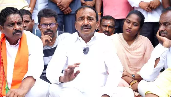 ఎక్కడ చూసినా సమస్యలే ఎక్కడ చూసినా సమస్యలే