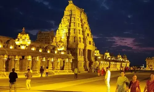 భక్తులకు బిగ్ షాక్.. యాదాద్రి ఆలయ అధికారులు కీలక నిర్ణయం