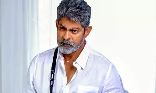 IIFA Awards: ఎంత ఎదవలాగా చేస్తే అన్ని అవార్డ్స్ వస్తాయి.. ఐఫా అవార్డ్స్‌పై నటుడు సంచలన కామెంట్స్