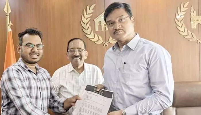 హైడ్రా కమిషనర్తో జస్టిస్ మూమెంట్ ఆఫ్ ఇండియా టీం భేటీ హైడ్రా కమిషనర్తో జస్టిస్ మూమెంట్ ఆఫ్ ఇండియా టీం భేటీ