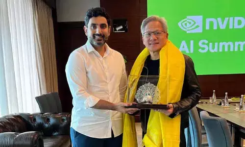 Nara Lokesh:ముంబయిలో మంత్రి లోకేష్ కీలక భేటీ.. పలు అంశాలపై చర్చలు