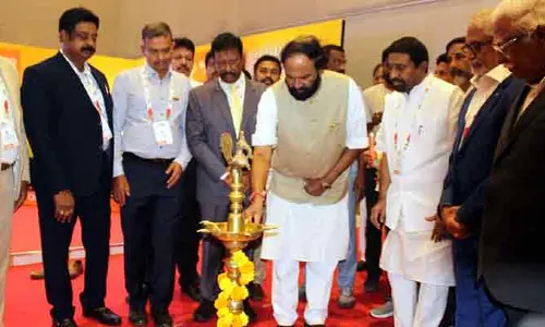 Uttam: అంతర్జాతీయ స్థాయిలో హైదరాబాద్ అభివృద్ధి.. మంత్రి ఉత్తమ్ కీలక వ్యాఖ్యలు