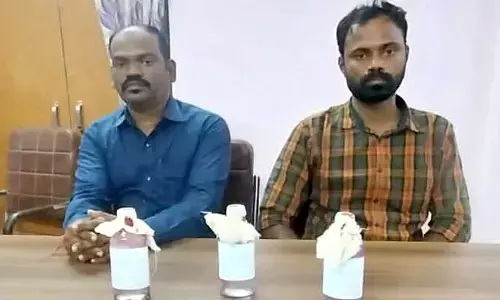 ACB : ఏసీబీ వలలో మున్సిపల్​ అధికారులు