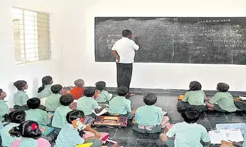 ఆ టీచర్లకూ ఓటు హక్కు కల్పించాలి!