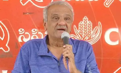 ఇలా దోపిడీ చేస్తే IBOMMA రవి లాంటివాళ్లు పుడూతూనే ఉంటారు.. సీపీఐ నారాయణ వార్నింగ్