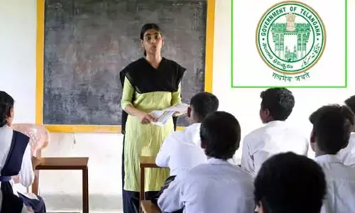 Breaking News : 2008 డీఎస్సీ బాధితులకు నియామక పత్రాలు