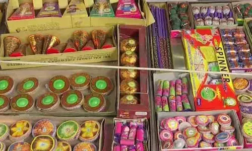 Green Crackers: దీపావళికి గ్రీన్ క్రాకర్స్.. వీటి వల్ల హాని ఉండదా ?