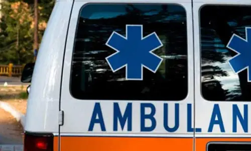 worker killed: విషవాయువు పీల్చి ఇద్దరు కార్మికులు మృతి.. గుజరాత్‌లో విషాదం