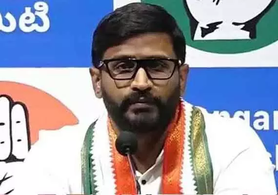 MLC Balmuri Venkat : కేటీఆర్ కే కుటుంబం ఉందా ? : ఎమ్మెల్సీ బల్మూరి MLC Balmuri Venkat : కేటీఆర్ కే కుటుంబం ఉందా ? : ఎమ్మెల్సీ బల్మూరి