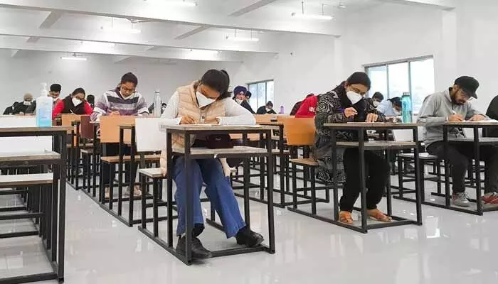 JEE Mains Exam: జేఈఈ మెయిన్స్ పరీక్షల షెడ్యూల్ విడుదల చేసిన ఎన్టీఏ JEE Mains Exam: జేఈఈ మెయిన్స్ పరీక్షల షెడ్యూల్ విడుదల చేసిన ఎన్టీఏ